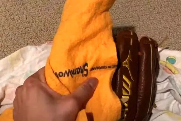 How to Dry a Wet Baseball Glove